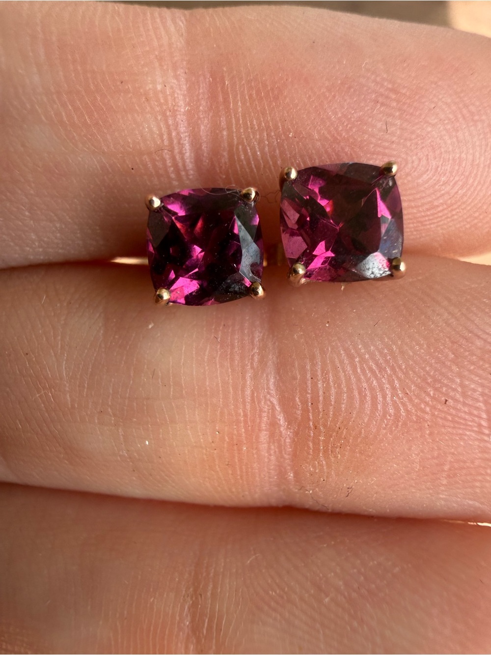2.00carats solid 10k rose gold genuine grape garnet earrings-new - Picture 7 of 14
